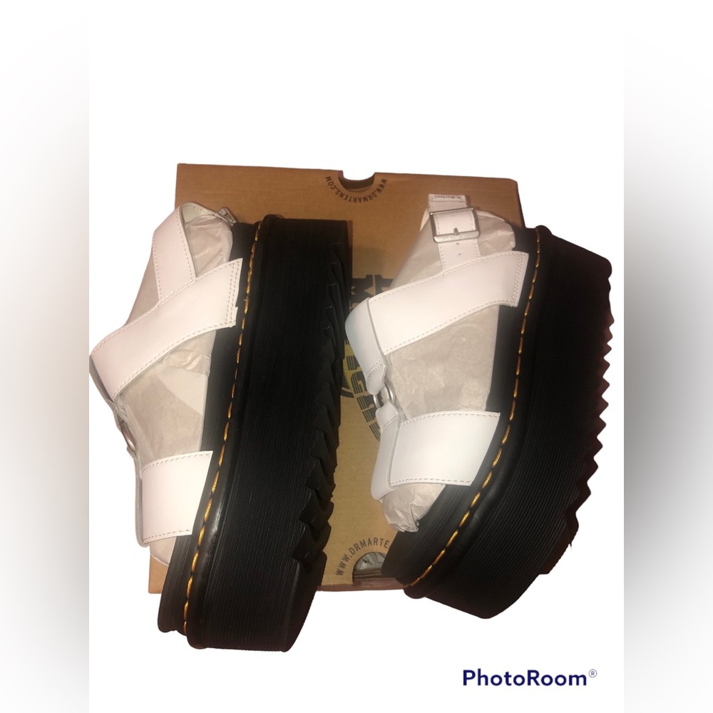 Dr. Martens × FRANCIS LEATHER STRAP SANDALS - Picture 10 of 13